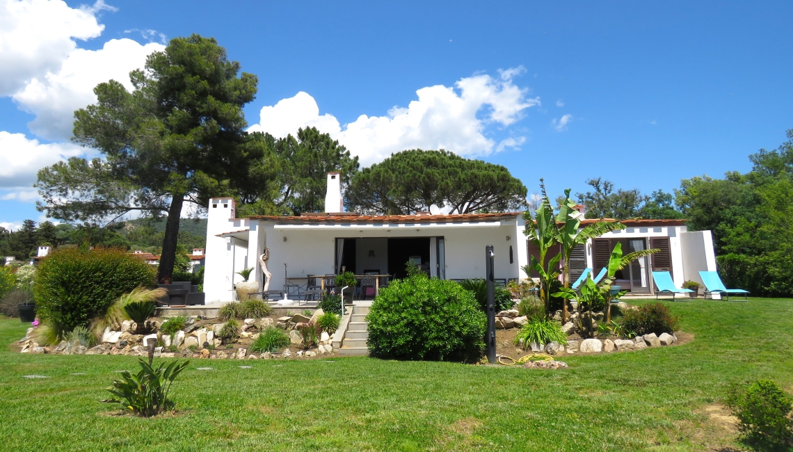 Villa  Villa Azur Beauvallon Properties