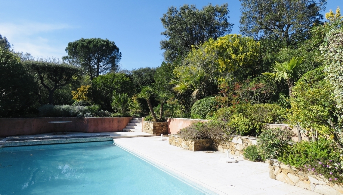 Piscine Villa Serpolette Beauvallon Properties