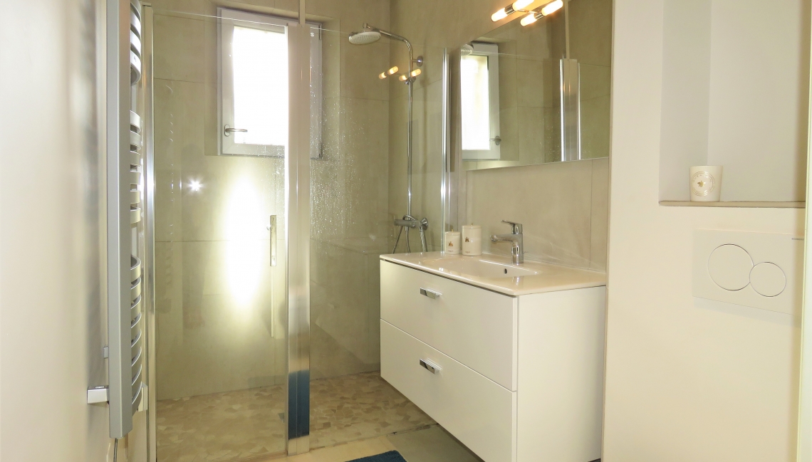 Salle de douche Appartement Une Parenthèse - Saint Tropez Beauvallon Properties