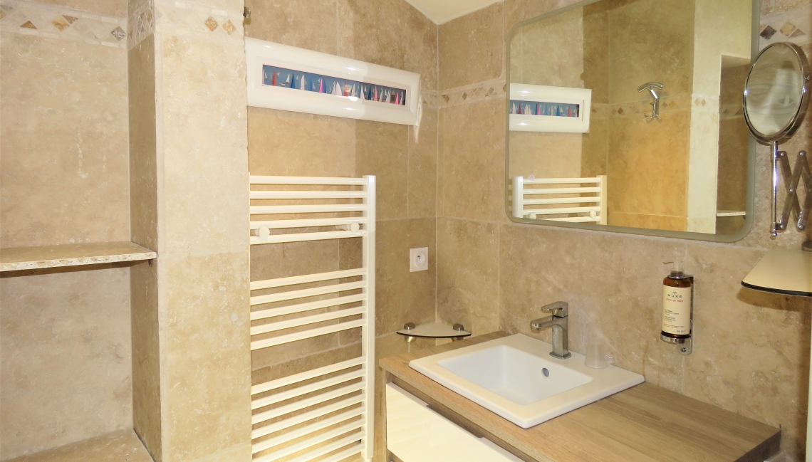 Salle de douche Appartement Bateau - Saint-Tropez Beauvallon Properties