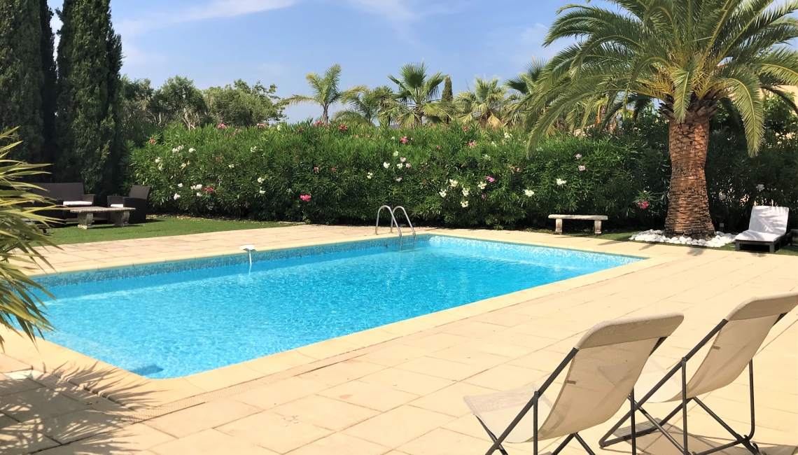 Jarin Villa Calopsitte Beauvallon Properties